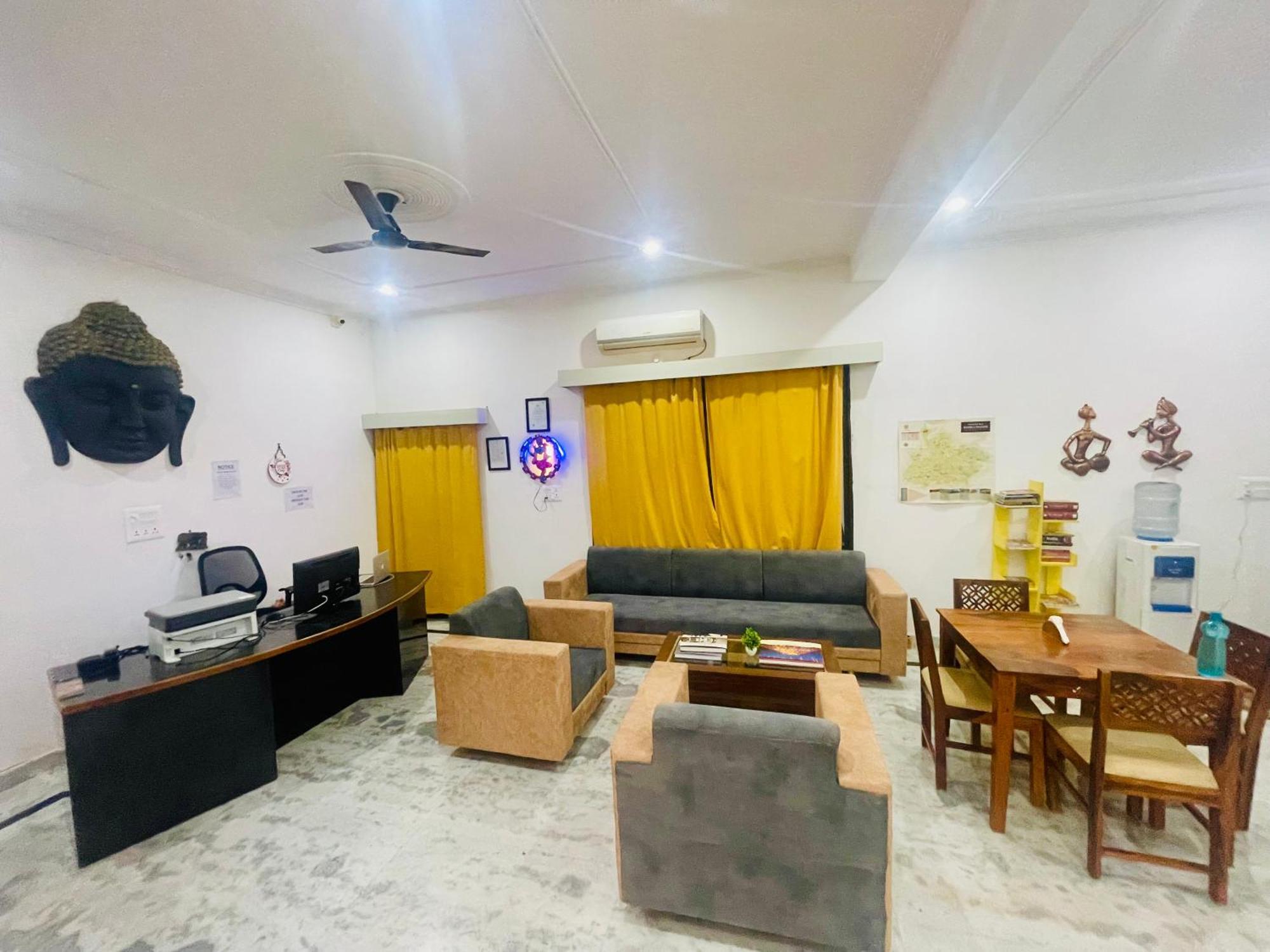 La Curcuma Luxury Homestay Κχατζουράχο Εξωτερικό φωτογραφία